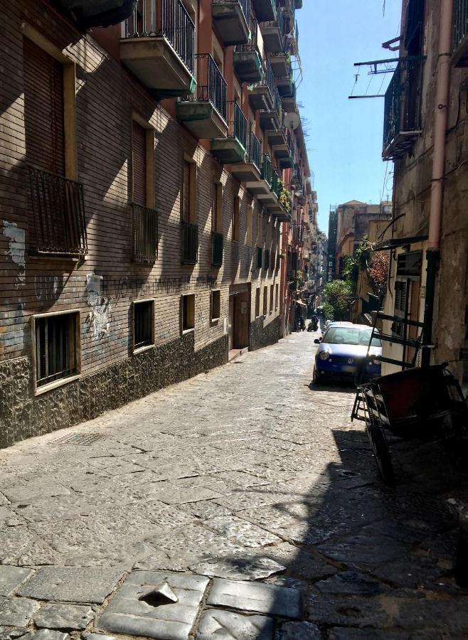 Residenza Chiaia Bed and Breakfast Napoli Esterno foto