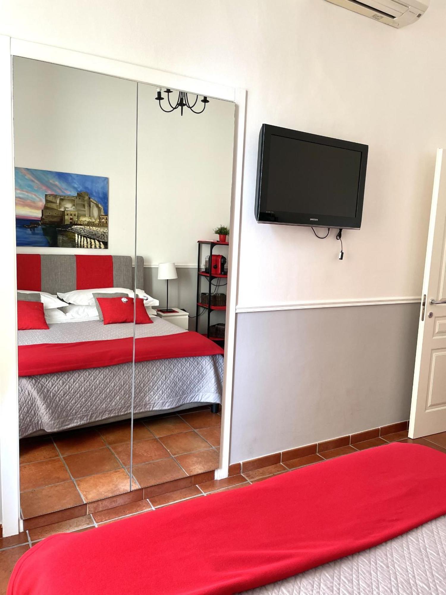 Residenza Chiaia Bed and Breakfast Napoli Esterno foto